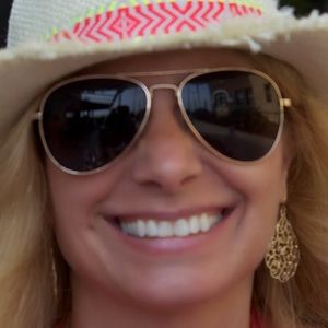 Meet your Posher, Tracy